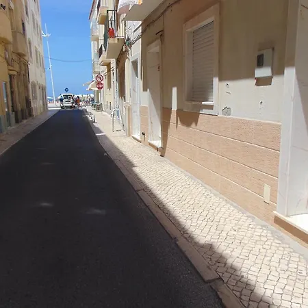 Julia House Holidays 纳扎雷