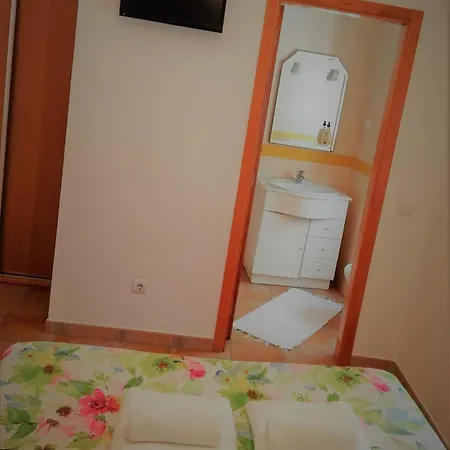 公寓 Julia House Holidays